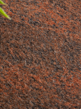 Multicolor Red Granit plomien (1)